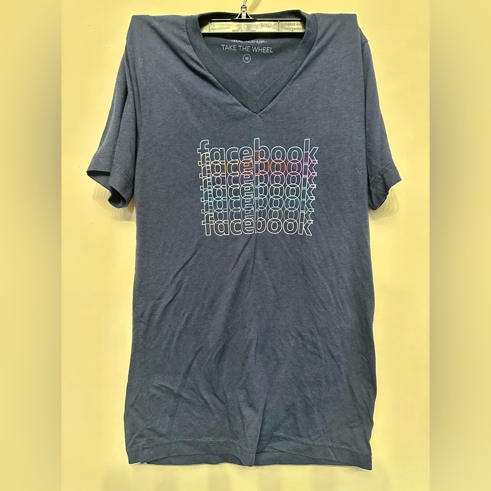 Rainbow Colors “Facebook” Tee XS